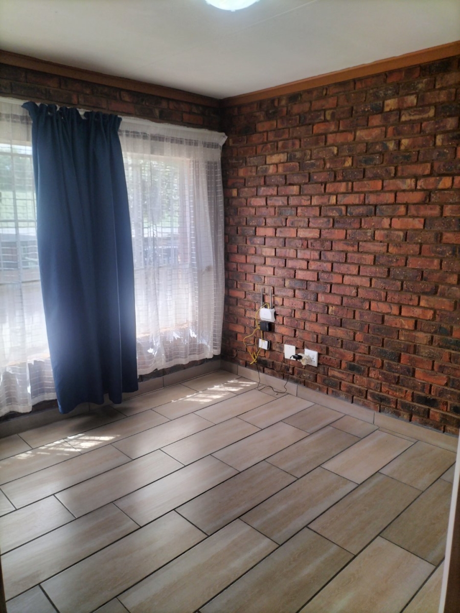 2 Bedroom Property for Sale in Uitsig Free State